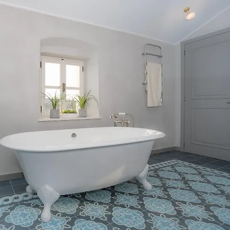 Villa Tranquil Istria Estate Palazio Clai Winery 8 Bedrooms Spa Heated Pool Groznjan *