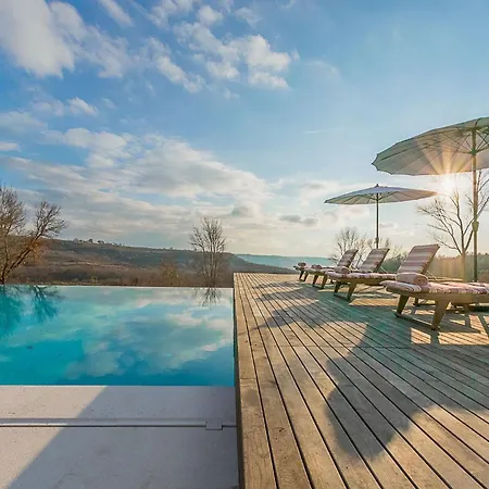 Tranquil Istria Estate Palazio Clai Winery 8 Bedrooms & Heated Pool *