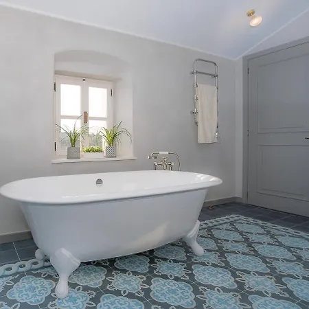 Tranquil Istria Estate Palazio Clai Winery 8 Bedrooms & Heated Pool Villa